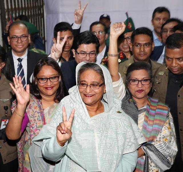 ভোট দিয়ে প্রধানমন্ত্রী: নৌকার জয় হবে হবেই