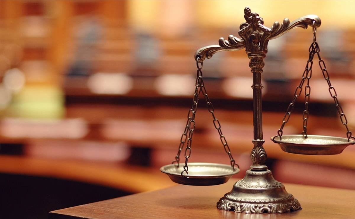 মূল্যবােধ, আইন, স্বাধীনতা ও সাম্যের পারস্পরিক সম্পর্ক কীভাবে মূল্যবােধ ও নৈতিকতাকে প্রভাবিত করে বিশ্লেষণ কর